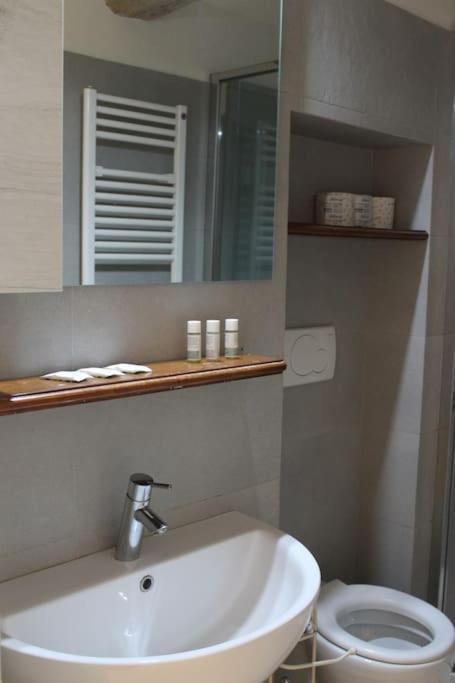 Modern 3Br Near Santa Maria Novella Station Apartment Флоренция Екстериор снимка