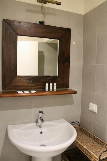 Modern 3Br Near Santa Maria Novella Station Apartment Флоренция Екстериор снимка